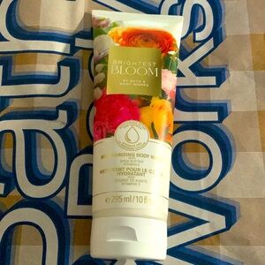 B&BW- Brightest Bloom Moisturizing Body Wash-10 oz